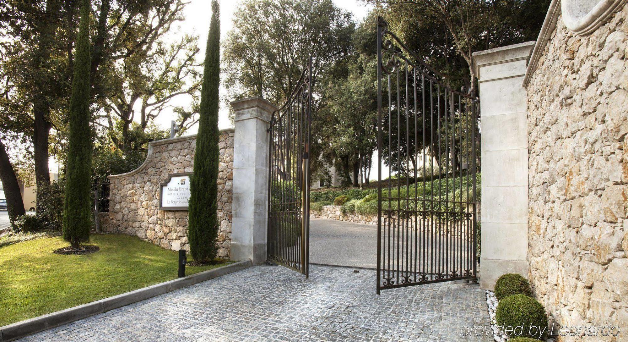 Residence Hoteliere 4 Etoiles Les Mas Du Grand Vallon Mougins Luaran gambar