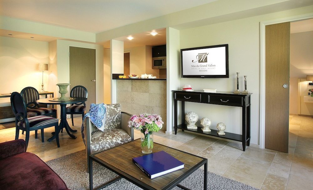 Residence Hoteliere 4 Etoiles Les Mas Du Grand Vallon Mougins Luaran gambar